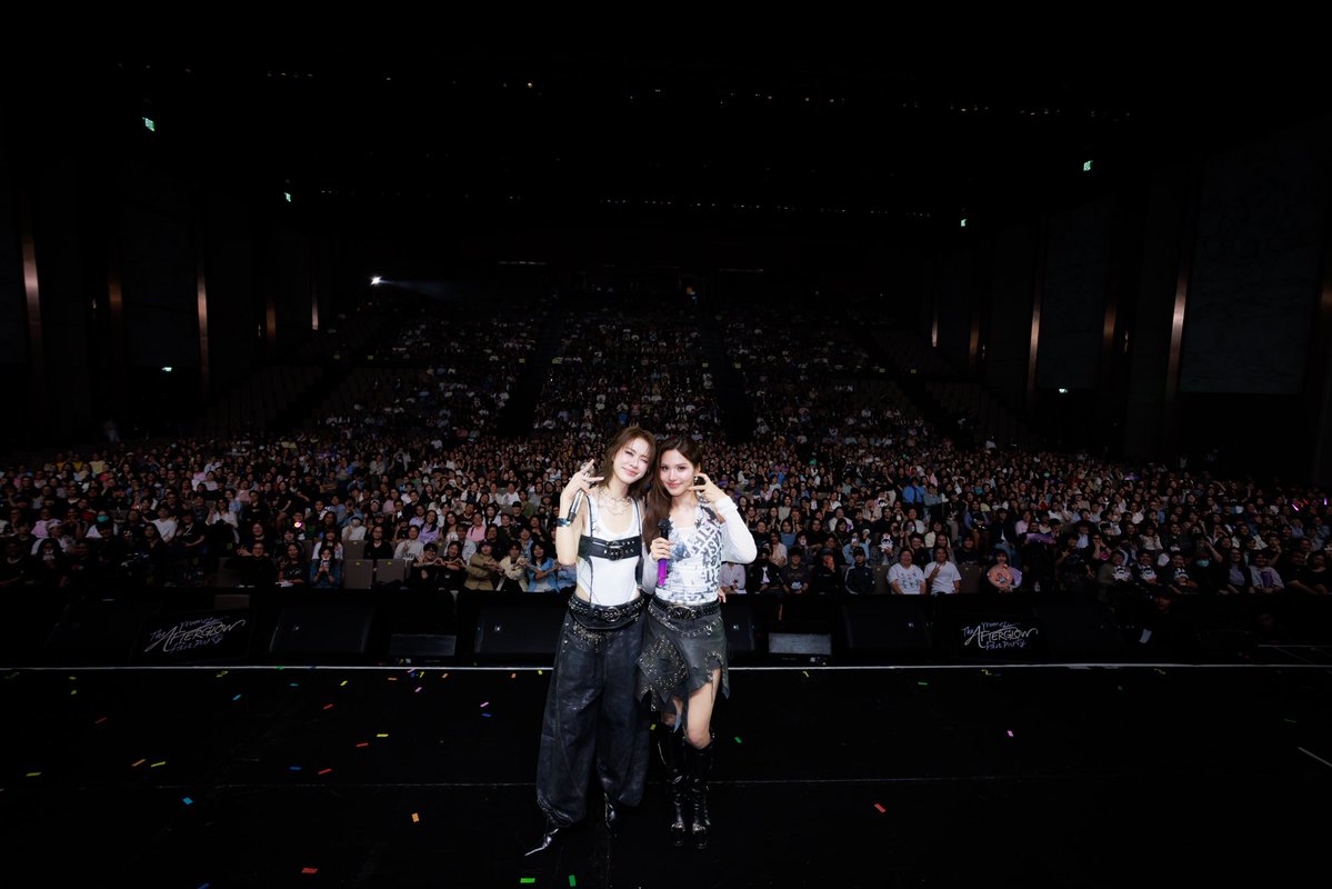 GMMTV's tweet photo. ขอบคุณทุกคนที่มาเจอกันวันนี้ มาส่งท้าย “เงาใต้พระจันทร์ Moonshadow” ไปด้วยกัน ที่เต็มไปด้วยความสุข ขอบคุณทุกคนที่เดินทางมาด้วยกันตั้งแต่วันแรกเลยน้า #MoonshadowSeriesFinalEP

ฝากติดตาม 
“เงาใต้พระจันทร์ Moonshadow” 🌙🎼
ดูย้อนหลังครบทุกตอน แอป oneD ที่เดียว

พรุ่งนี้ยังมีอีกหนึ่งความสนุกรออยู่ มาเจอกันน้า 
"Moonshadow : The Afterglow After Party" 🌙✨
🗓️ THU, 15 OCTOBER 2026

📌 Buy Live Streaming Tickets 👉https://t.co/bQGh9aMN4V

📍ICONSIAM HALL, 7th FLOOR ICONSIAM
And worldwide live streaming via TTM LIVE

#MoonshadowSeries 
#GMMTV