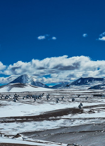 almaobs's tweet photo. 📡Giants after a spring storm🌩️
The ALMA antenna array, at an altitude of 5,050m, deployed on the Chajnantor Plateau, Chile

📷: @jcrojas819 ALMA Photo-ambassador. https://t.co/VrLWgLhCYZ