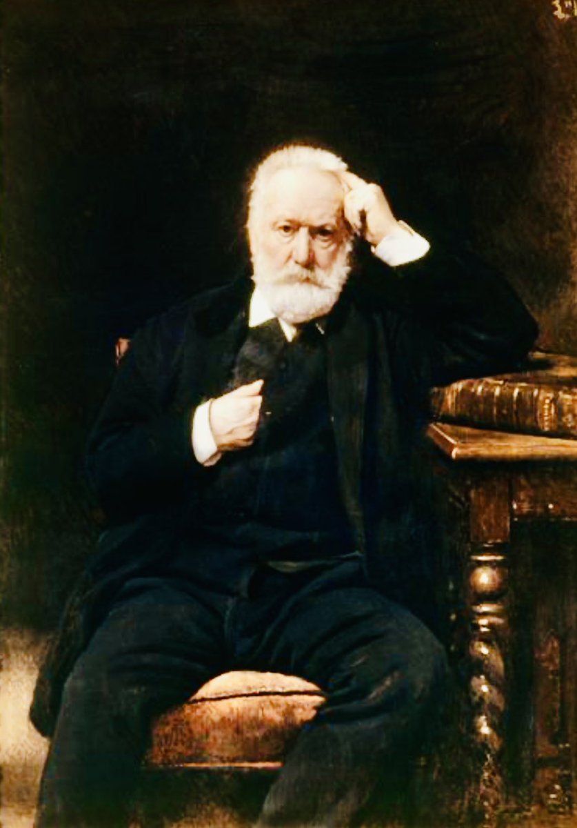 EtienneKlein's tweet photo. Hier soir, dynamisé par l’ambiance du moment, j’ai décidé d’être moi aussi candidat à l’élection présidentielle. 
Mais ce matin, je suis tombé par hasard sur ce texte de Victor Hugo. 
Après l’avoir lu, je me suis ravisé.
Le voici :
« Il était fier d'être tenace, et se comparait à Napoléon. Ceci n'est qu'une illusion d'optique. Il y a nombre de gens qui en sont dupes et qui, à certaine distance, prennent la ténacité pour de la volonté, et une chandelle pour une étoile. Quand cet homme donc avait une fois ajusté ce qu'il appelait sa volonté à une chose absurde, il allait tête haute et à travers toute broussaille jusqu'au bout de la chose absurde. L'entêtement sans l'intelligence, c'est la sottise soudée au bout de la bêtise et lui servant de rallonge. Cela va loin. En général, quand une catastrophe privée ou publique s'est écroulée sur nous, si nous examinons, d'après les décombres qui en gisent à terre, de quelle façon elle s'est échafaudée, nous trouvons presque toujours qu'elle a été aveuglément construite par un homme médiocre et obstiné qui avait foi en lui et qui s'admirait.
Il y a par le monde beaucoup de ces petites fatalités têtues qui se croient des providences. » (Victor Hugo, Claude Gueux, 1834)