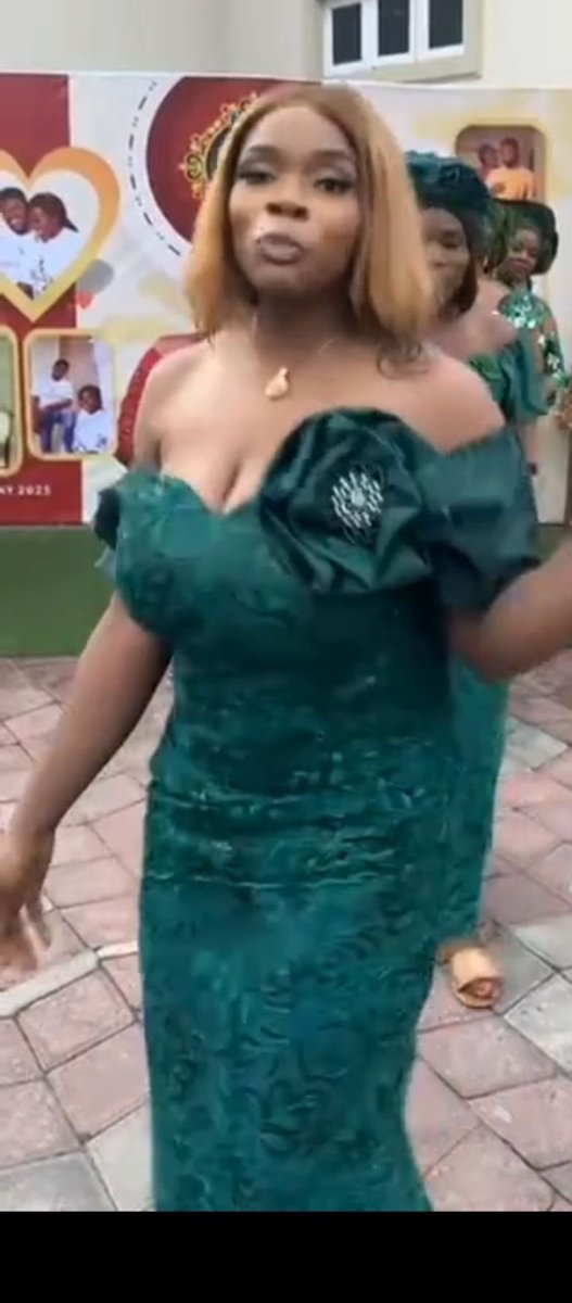 Annabelznl's tweet photo. Goliath is well known as a weak warrior,na today I confirm 🤣🤣🤣
Diamond that can't go through fire can't win, fake diamond 🤣🤣🤣
Neche the coward 
#BBNaija https://t.co/yRNrdwhle2