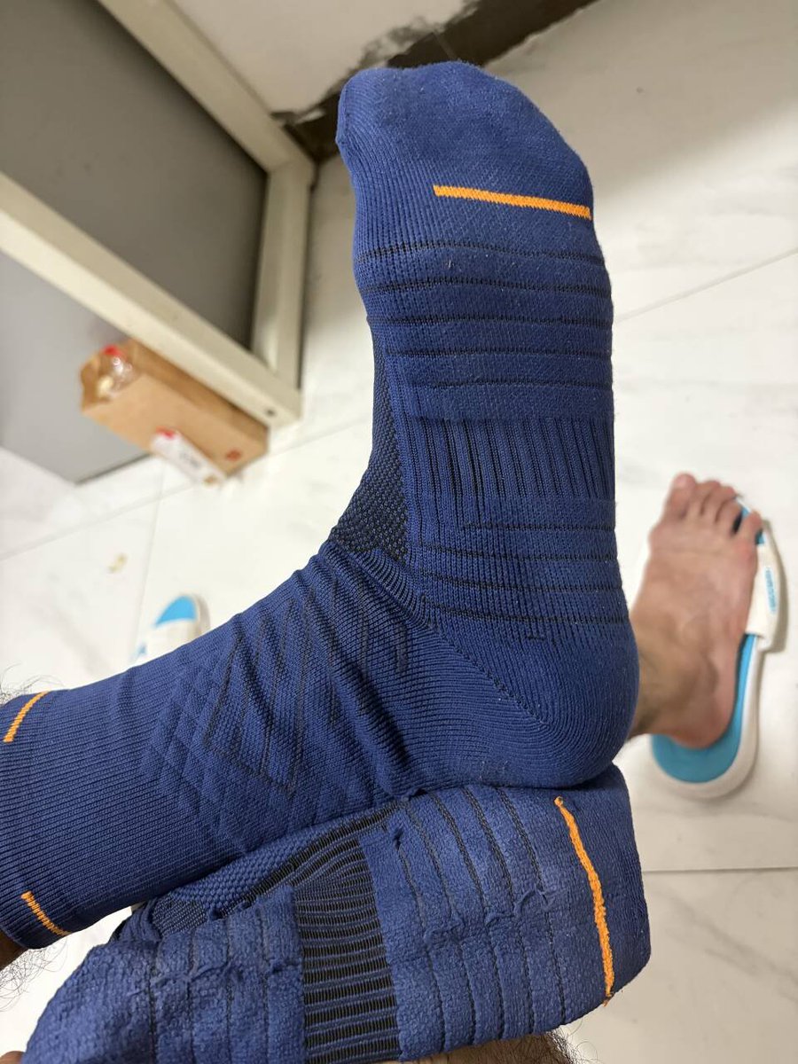 hhhh79827781's tweet photo. #1s #直男爹 #体育生 #野爹 狗儿子过来舔妈的贱狗 https://t.co/edZcloXSWK