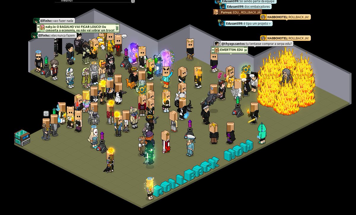 Lisoetriste's tweet photo. #rollbackhabbo https://t.co/s7sDmJcqIQ