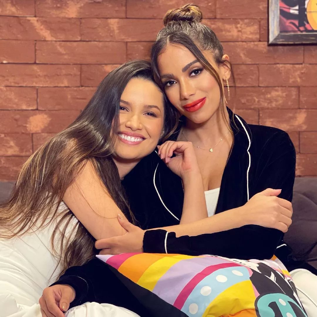 bcppolitica's tweet photo. 🚨A FORÇA DAS MULHERES!

Vídeos de Juliette, Ana Paula Renault e Anitta somam mais de 118 MILHÕES de visualizações.

Juntos, são os três conteúdos políticos favoráveis a Lula com maior alcance nestas eleições. https://t.co/VBlMR1Mtre