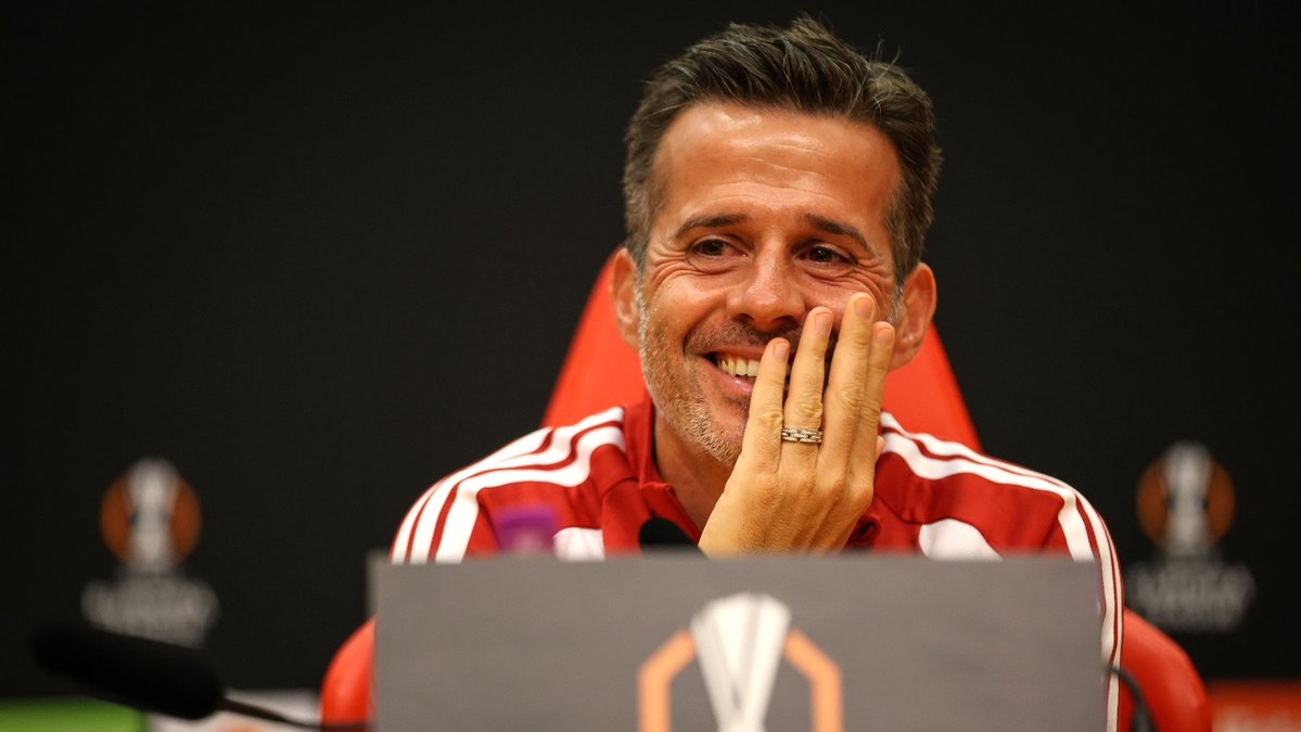 Record_Sport's tweet photo. Marco Silva on his personal Celtic connection as Benfica gaffer's respect for Hoops comes with warning | @rmcd93 writes from Lisbon ✍️🇵🇹

https://t.co/9gIYJosDSv https://t.co/CLmlmbSMVl