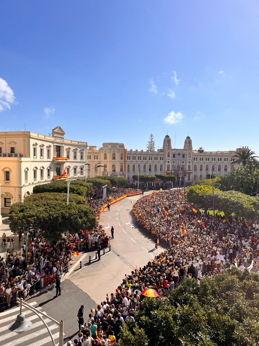 antifazcaballa's tweet photo. Como tiene que escocer esto al país vecino...

Grande Melilla dando OTRA GRAN LECCIÓN DE ESPAÑOLIDAD.

Si Ceuta no se vende, Ceuta se defiende, Melilla ha demostrado que #CeutayMelillaSonEspañolas https://t.co/ZhGpMWaiy7