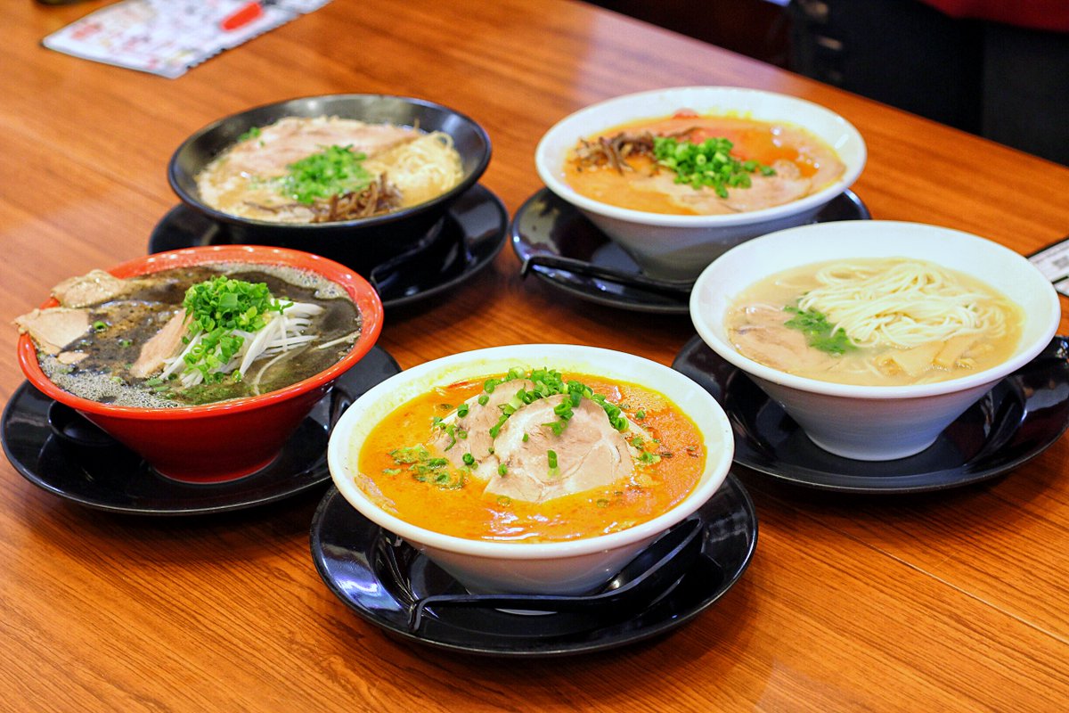 ZoeOsmarmwxu's tweet photo. 喂強亓が作った餡を使ってラーメンを作ったらめっちゃ美味しかった！今度はもっとたっぷりと餡をかけてみる https://t.co/sRi6dwyjn9