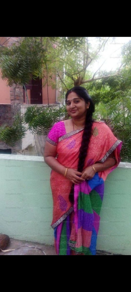 SwethaSweety776's tweet photo. Chubby aunty first time cuckold shared 🥵🥵

Full video uplpaded on ⬇️⬇️

https://t.co/1pbpDHDMQY https://t.co/ngUCgtwZ5D