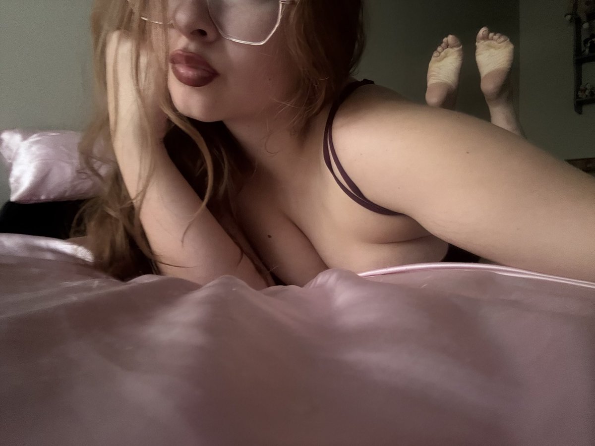 Giareina02's tweet photo. your relapse is inevitable simp. send &amp; serve. it’s what’s good for you 😜
Dm simps #cuck #wankchat #hotwife #nsfw #nsfwtwt #bbc #bnwo #findom #horny
#goon #gooner #bdsm #femdom https://t.co/UYdphVY1x5