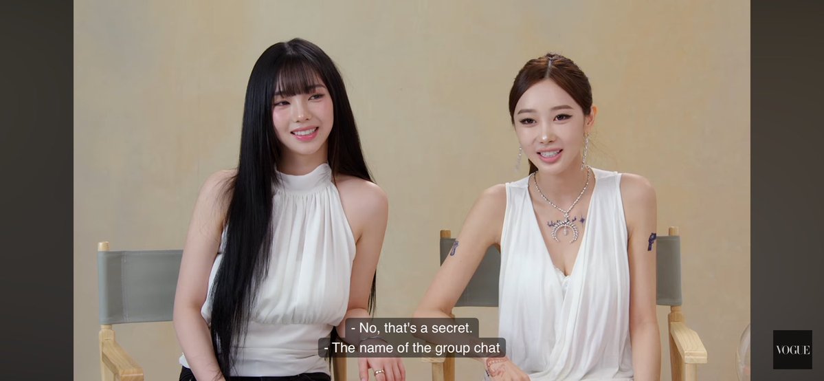 xolovesbyul's tweet photo. el nombre del grupo: lesbianas unidad jamás serán vencidas 👅🥵 https://t.co/KGZVJPAC5E