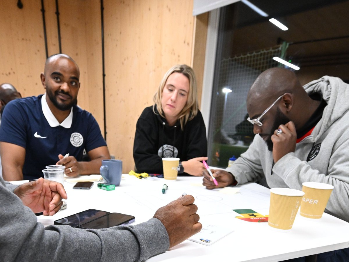 LondonFA's tweet photo. A great evening with the London Learning &amp; Coaching Hub and @whufoundation at the Honouring Communities Through Football #BlackHistoryMonth CPD session recently! ⚽

Read more ➡️ https://t.co/2q5fmSWm0r https://t.co/OCc321F4Il