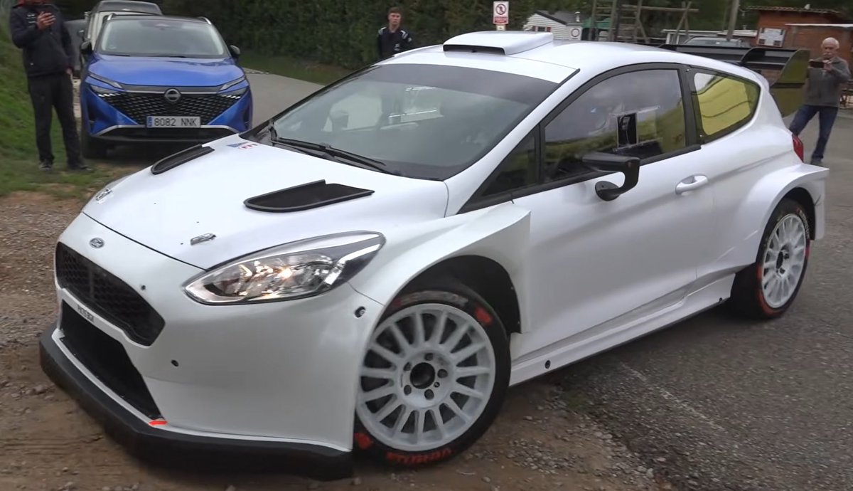 SplitTimeRally's tweet photo. Three Fiestas, all 15 rounds. 👀

M-Sport plans a three-car Rally2-WRC-Kit programme for WRC 2027, according to Autosport. The driver line-up remains unconfirmed.

Who would you put in those seats?

#WRC #MSport #FordRacing https://t.co/7ZS0MqLLe3