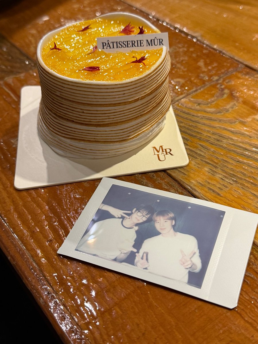 Umocin02's tweet photo. 커플이야?👯👯👯 https://t.co/3FJxDPDvg5
