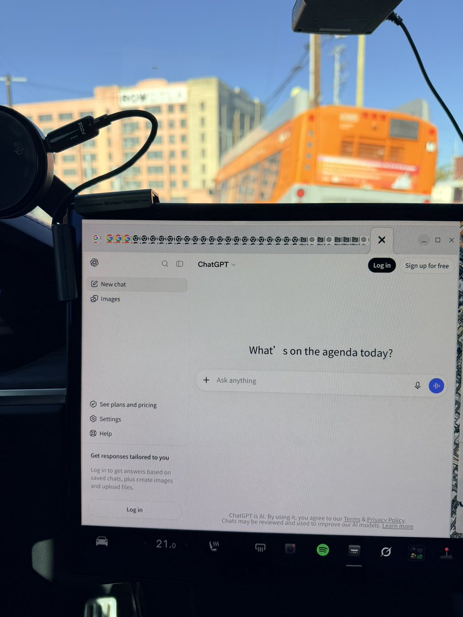 d141933's tweet photo. How many tabs could you open on Tesla?
#tesla 
@TeslaNewswire @Tesla https://t.co/pnhK3Z5hlJ