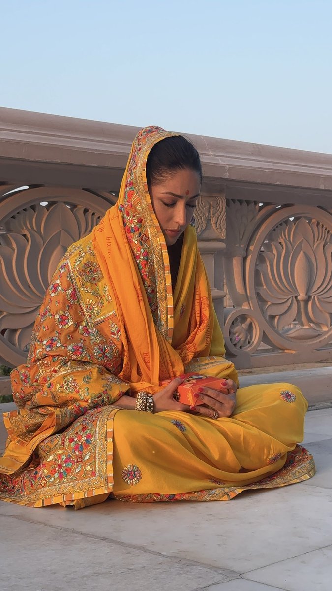 yamigautam's tweet photo. Feeling  blessed to be able to seek divine darshan at Shri Ram Janambhumi Mandir, Ayodhya 😇
Words can never be enough to express that overwhelming &amp; emotional feeling😇
Jai Shri Ram 🙏🏻
Jai Hanuman 🙏🏻 https://t.co/WihaGFaX4b
