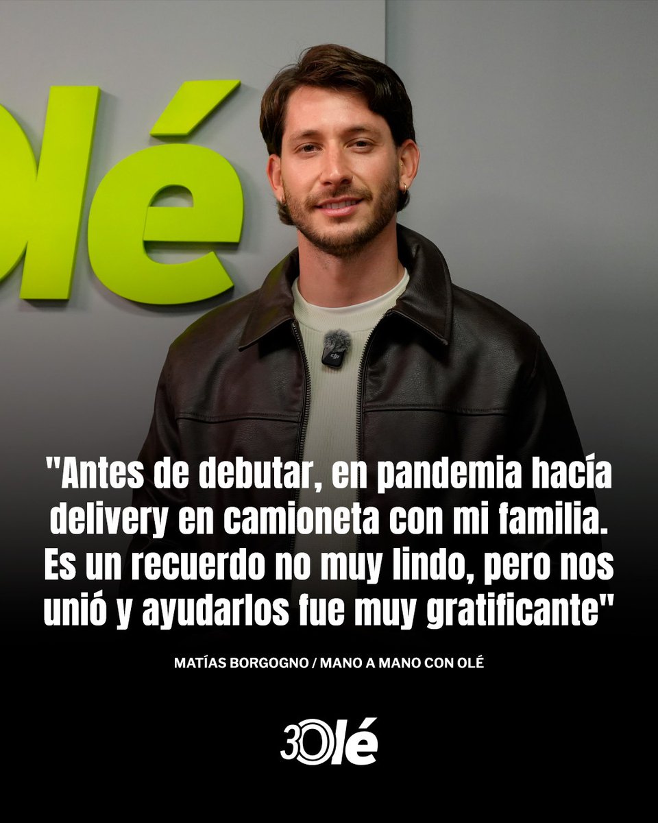 DiarioOle's tweet photo. 🛵🗞️ ENTREVISTA OLÉ | De hacer delivery y pensar en el retiro a pelear el torneo: Matías #Borgogno, el arquero revelación de DYJ 🦅🔝🧤

🗣️ A corazón abierto con Olé, recordó cómo fueron sus inicios en la pensión de Vélez, el ascenso con San Martín de San Juan, su paso por Platense y valoró el presente en el Halcón, donde sueña con ser campeón.

✍️ Por @MeliSutera