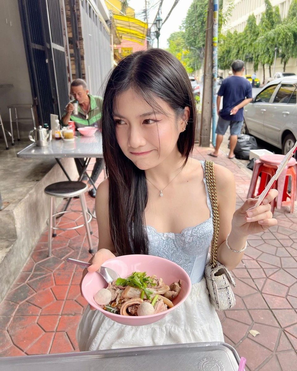WilbertDukt6w's tweet photo. เรื่องฤดูกาล
ฤดูกาลเกิดจากโลกอยู่ใกล้หรือไกลดวงอาทิตย์เป็นหลักไหม? 🌎🍂
วิธีทำ: สาเหตุหลักคือแกนโลกเอียง ทำให้แต่ละซีกโลกได้รับแสงและความร้อนต่างกันในแต่ละช่วงปีจ้า z
:  ivy937
#ลำพูน #ป่าซาง #ลำพูนในเมือง https://t.co/iiRzxO2J2Y