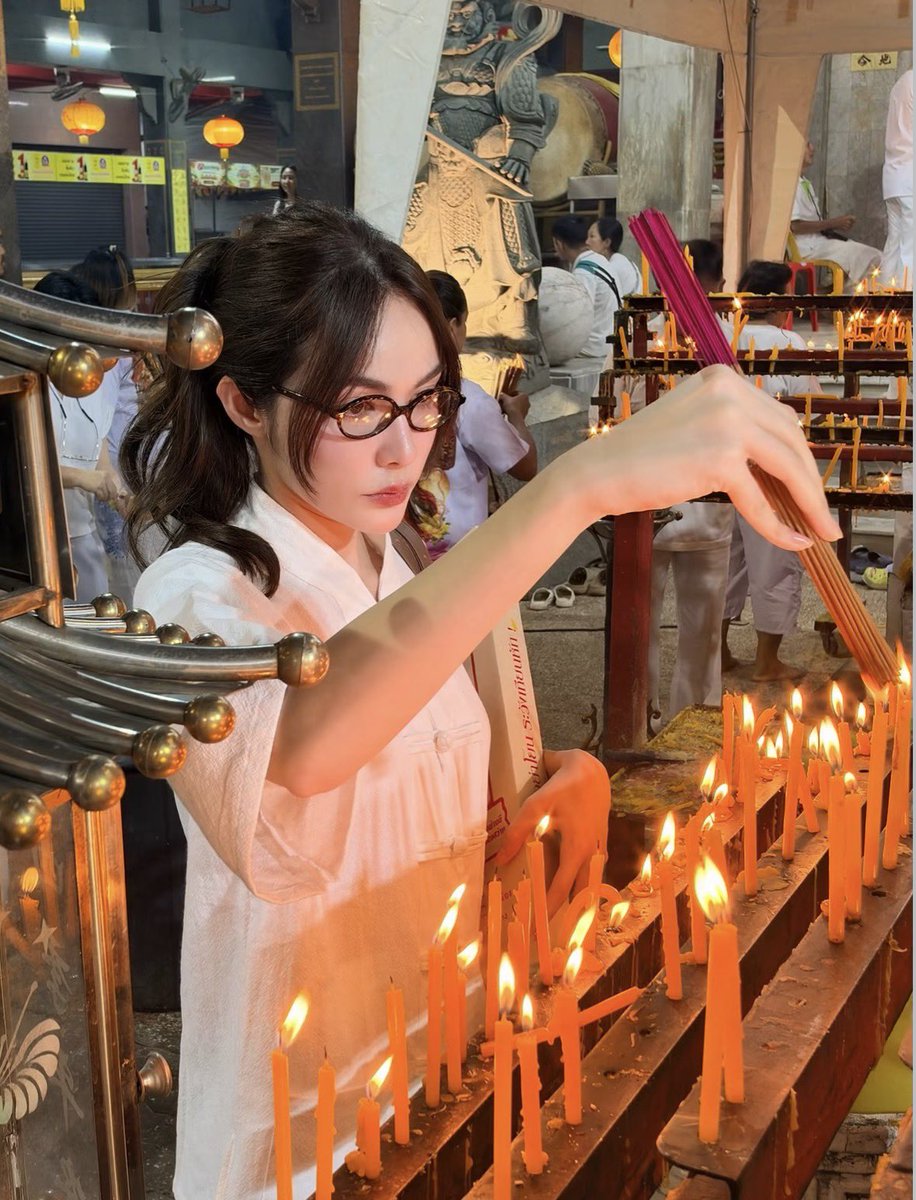 _alifyou7's tweet photo. แม่วิ : สวยใส ไร้เวรกรรม สาธุ

/🤍🫪
#ชาล็อตออสติน #CharlotteAustin https://t.co/Rp3HRdwzpq