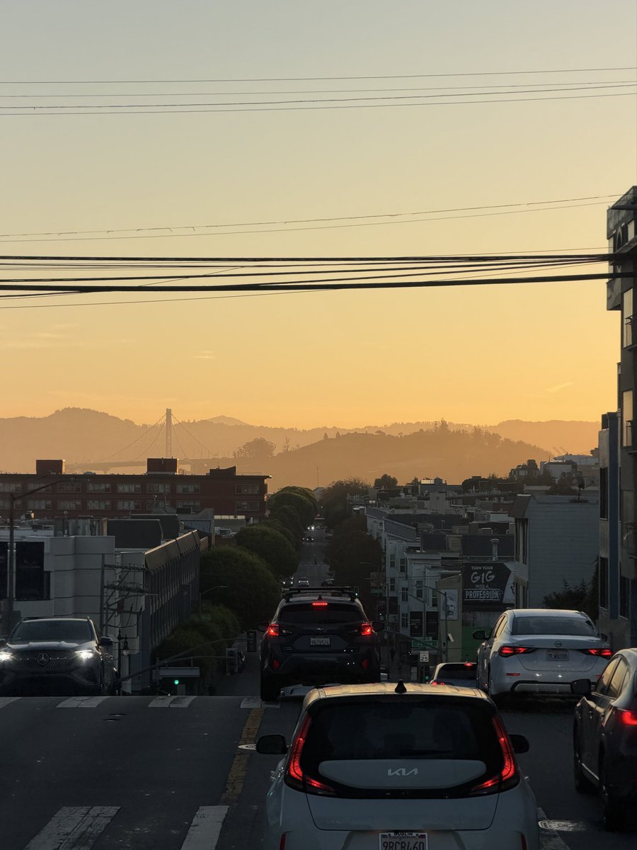 Rudygarza's tweet photo. driving at 7:20am in San Francisco to cleanse the mind and spirit of impurity https://t.co/ufdTGrIKTj