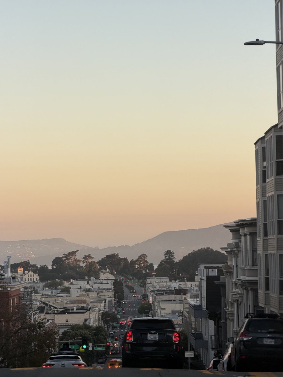 Rudygarza's tweet photo. driving at 7:20am in San Francisco to cleanse the mind and spirit of impurity https://t.co/ufdTGrIKTj