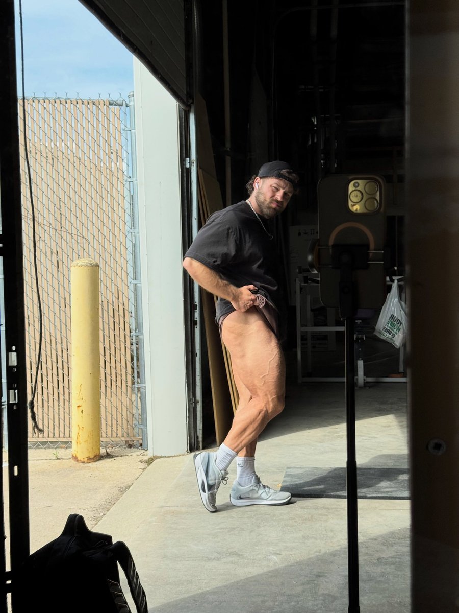 Masterwindbo0m's tweet photo. I don’t chase submission. I command respect, embody power, and let my presence speak. Real Masters don’t beg for control they earn the kneel. #findom #paypig #humanatm #AlphaMale #GodBody #DomEnergy #ObeyYourMaster #WorshipMe #AlphaGod #BetaCucks #ShrimpDickLosers #SimpTax #Kneel https://t.co/XViP7MQ6cP