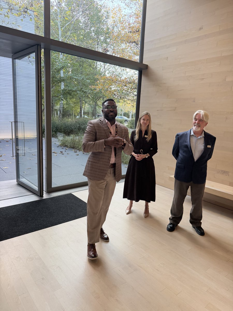 Lessarddesign's tweet photo. An Evening at Glenstone Museum ✨

Lessard Design’s Jodi Leigh and Leticia Flores enjoyed an inspiring evening of art, architecture, and connection in Potomac, MD.

Special thanks to the Washington Commanders and Mitch Rales for hosting!

#Lessard #GlenstoneMuseum #Architecture https://t.co/TSz8FbEjqk
