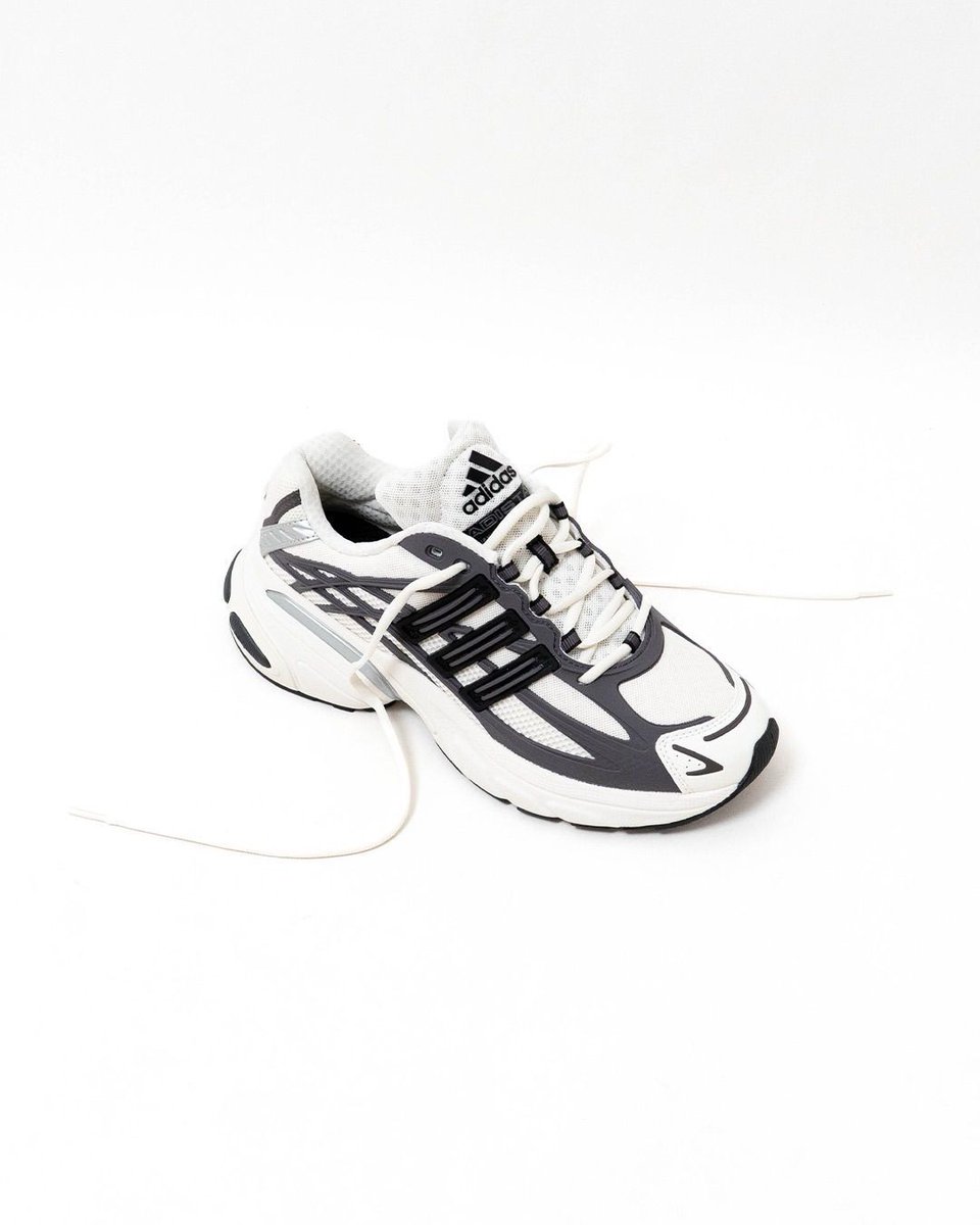 sneakersteal's tweet photo. STEAL💥 Over 60% off

adidas Adistar XLG 2.0 “Grey” 

$58.10 + free shipping (Reg. $150.00)

https://t.co/zpuj8bLaML 

*use code FALL at checkout* https://t.co/zPIk7kkv7x