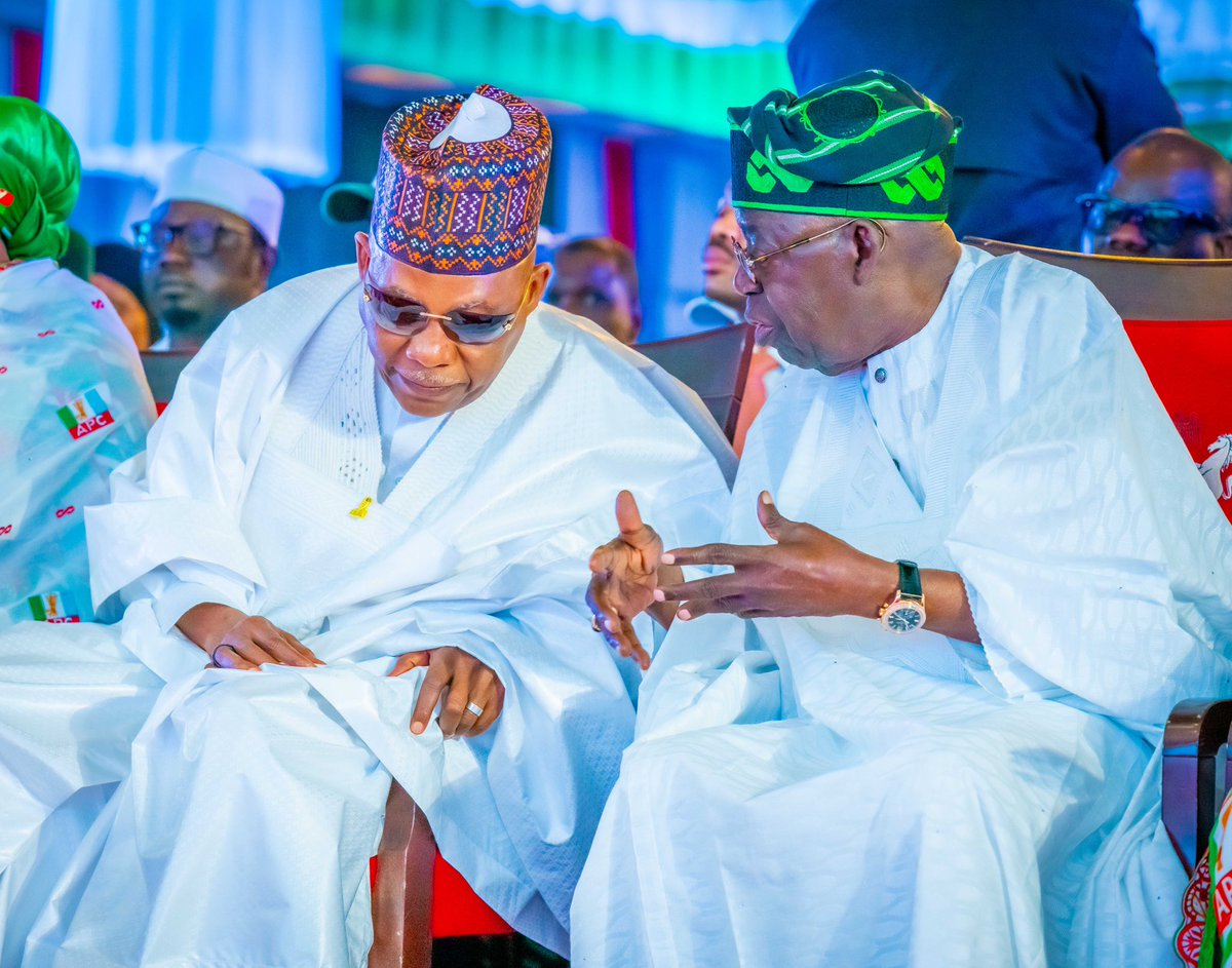 aonanuga1956's tweet photo. STATEHOUSE PRESS RELEASE

PRESIDENT TINUBU INAUGURATES PRESIDENTIAL CAMPAIGN COUNCIL, EMPHASISES READINESS TO RENEW COVENANT WITH NIGERIANS

President Bola Ahmed Tinubu on Wednesday inaugurated the All Progressives Congress (APC) Presidential Campaign Council (PCC), declaring that the party is ready and united to renew its covenant with Nigerians ahead of the 2027 presidential election.

At the ceremony at the State House Conference Centre in Abuja, President Tinubu charged council members and party leaders to demonstrate unity, commitment, and dedication as they prepare for the campaign, while keeping the administration’s governance priorities firmly on track.

The President expressed confidence in the PCC and the party's ability to work together toward its objectives, stressing that unity, discipline, and a shared sense of purpose would be essential to the task ahead.

" As I stand before you with a heart full of gratitude and spirit full of resolve, it is my honour to inaugurate the presidential campaign council of the All Progressives Congress for the 2027 General Election. I thank all of you for the last election, but no one gets credit for an incomplete assignment until you deliver the next election, until you deliver your electoral wards, until you deliver the votes," he said.

The President also acknowledged the advice of the Chairman of the Progressive Governors Forum, Governor Hope Uzodimma of Imo State, who counselled him not to let the rigours of the election campaign distract him from his responsibilities of governance.

In his speech, Uzodimma assured the President that the governors and other party leaders would do their best to deliver the right message to Nigerians during the campaign.

President Tinubu said the advice was timely, noting that while the PCC-APC would intensify its political mobilisation, his administration remained committed to delivering on its promises and addressing the needs and aspirations of Nigerians.

“However, I will still make time to speak directly with Nigerians even as you lead the campaign in the states and local government areas. We have bills to pay. The  American creditors cannot wait. We want those investors to come in and invest for the future of our children," the President said.

President Tinubu called on members of the campaign council to conduct their activities responsibly, engage Nigerians constructively, and highlight the administration's policies and programmes under the Renewed Hope Agenda.

The President also commended Vice President Kashim Shettima for his oratory and patriotic approach to national development, calling his speech excellent.

He commended Lagos State Governor Babajide Samwo-Olu and his Deputy, Obafemi Hamzat, for their contributions to the success he recorded during his term as governor of the state, especially in taming the encroachment by the Atlantic Ocean. 

"There is a limit, but there is no limit in daring. We dared the Atlantic Ocean, and the result is the Atlantic City in Lagos", he said.

Vice President Kashim Shettima earlier commended the President's courage and conviction in deepening democracy in the country.

He cited the President's support for former Vice President and Presidential Candidate of the Action Democratic Congress (ADC), Atiku Abubakar, in 2007 to contest the Presidency on the platform of the defunct Action Congress of Nigeria (ACN).

The Vice President berated the former Vice President Atiku for belittling the office of the President.

" You can call him Bola, if you like, call him Adekunle, but he is the President of the Federal Republic of Nigeria," Shettima said.

Shettima also slammed National Democratic Movement presidential candidate Peter Obi for peddling bogus statistics and often comparing Nigeria with other countries without context.

Bayo Onanuga
Special Adviser to the President
(Information & Strategy)
October 14, 2026.