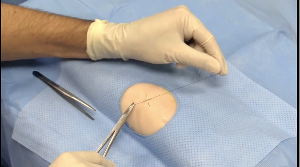 oslertech's tweet photo. Learning how to suture?
In this Short Cut video, we'll look at the art of tying knots using instruments for basic suturing.
https://t.co/32EeA0pNu9
#medicalstudents #medstudents #juniordoctors #tipsfornewdocs #meded #FOAMed https://t.co/aIUtG42R3D