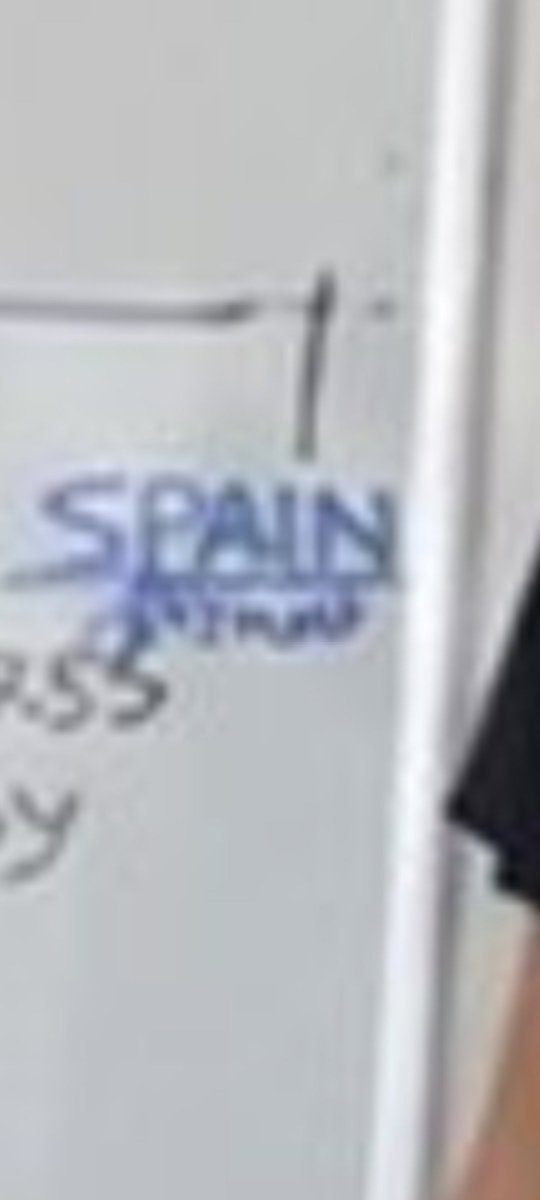 RbnAl23's tweet photo. Como que Spain, compadre? Ahora si que no cojo transporte público ni para cobrar una quiniela de 15. https://t.co/Thab6JRjDZ