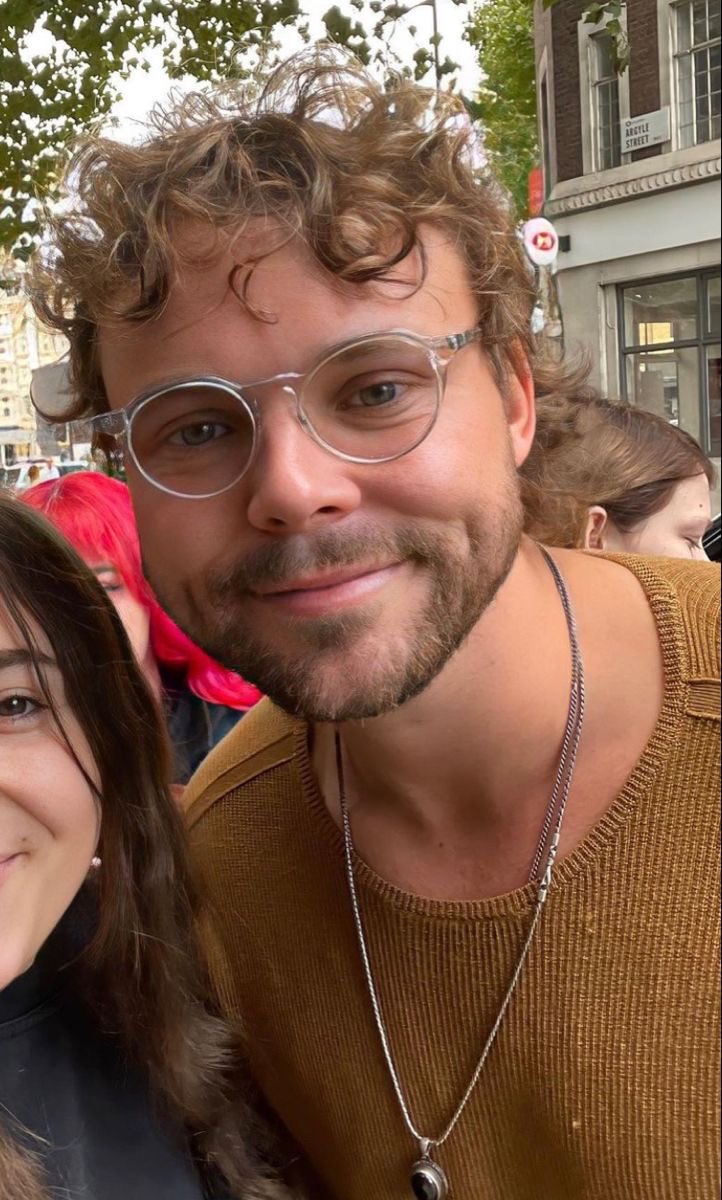dailyirwin_ tweet picture