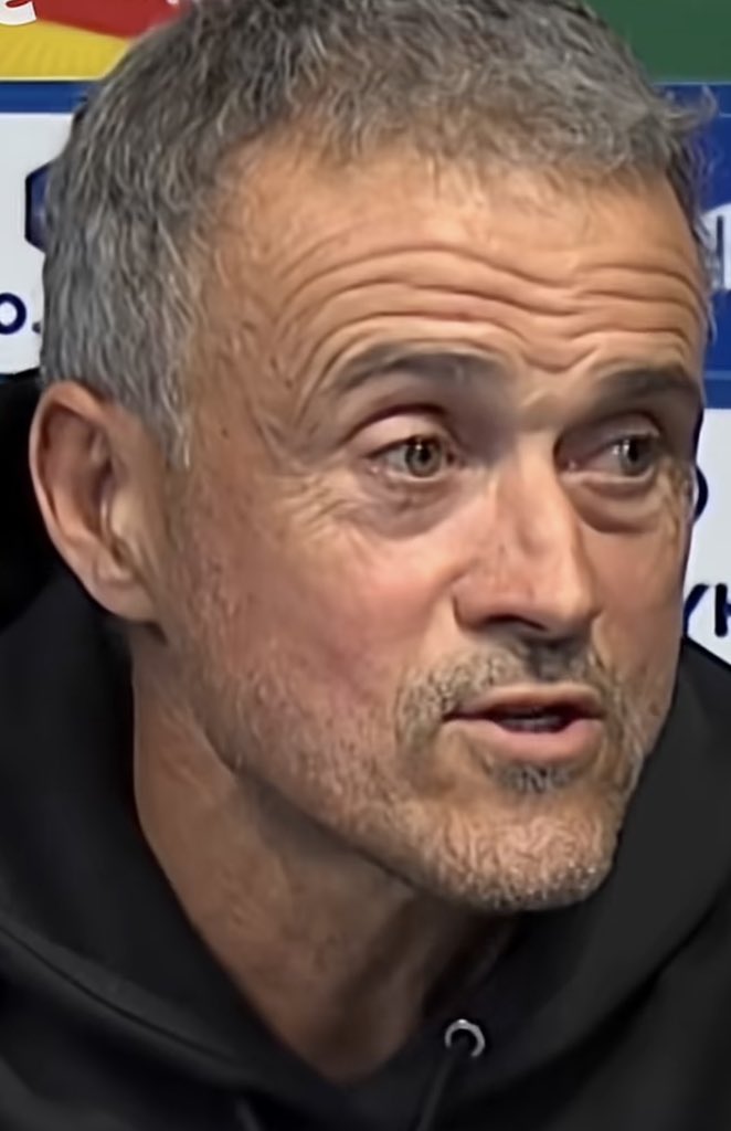 ChinoUTD's tweet photo. 🚨 Luis Enrique on Erling Haaland’s performance despite Manchester City’s 4–2 defeat to PSG:

“I was very happy with our performance tonight, but there was one player who made it difficult for me to enjoy the match until the final whistle.

Haaland.

When we scored our fourth goal, I looked at the scoreboard and thought we had put ourselves in a very good position.

Then I looked at Haaland.

He was already talking to his teammates, pointing at spaces, asking them to move the ball quicker.

I remember turning to my assistant and saying, ‘This man doesn’t seem to understand that we’re winning 4–1.’

He said, ‘Maybe we should tell him.’

I said, ‘No, please. Don’t speak to him.’

Of course I’m joking, but this is the mentality of a great striker.

There are forwards who disappear when their team is losing. They become frustrated, they stop making runs, they wait for the match to finish.

Haaland was doing the opposite.

He scored once, then he scored again. And even after the second goal, he wasn’t celebrating like somebody who had achieved something personally. He wanted the ball back because he believed City could still win.

You have to respect that.

At one point I was telling our defenders to be careful because City were beginning to find him more often. We were two goals ahead, but I didn’t feel comfortable.

And when you look at the final result, people will see PSG 4–2 Manchester City and naturally talk about our attacking players.

They should. Desire was fantastic. Ousmane was excellent. Vitinha, our midfield, the movements of the team. I am proud of them.

But if you’re asking me which individual player caused us the most problems tonight, I don’t need to think about it.

It was Haaland.

Sometimes football is unfair in this way. You can have an extraordinary individual performance and still go home with nothing because the other team was better collectively.

I saw him after the match. He looked disappointed, which is normal.

I told him, ‘Erling, congratulations. You made our evening very complicated.’

He said, ‘Not complicated enough.’

I laughed because I understood exactly what he meant.

And that is what I like about him.

Two goals against Paris Saint-Germain, away from home, in a Champions League match, and he’s still thinking about the two goals his team needed.

People will debate the Man of the Match award. I think Desire deserved his recognition, and I’m delighted for him.

But if someone tells me Haaland was the best individual player on the pitch, I won’t argue with them.

We won because we were the better team tonight.

That doesn’t mean every player wearing our shirt had a better match than Erling Haaland.”
