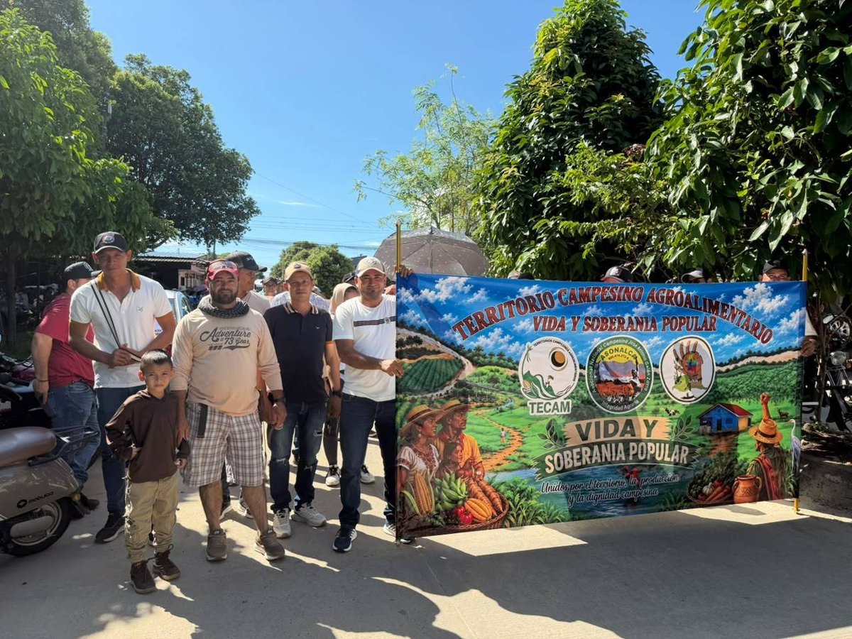 Col_Informa's tweet photo. ✊🏾 Comunidades de Saravena (Arauca) se movilizan contra el gobierno de extrema derecha. https://t.co/1hPf3uzbLD