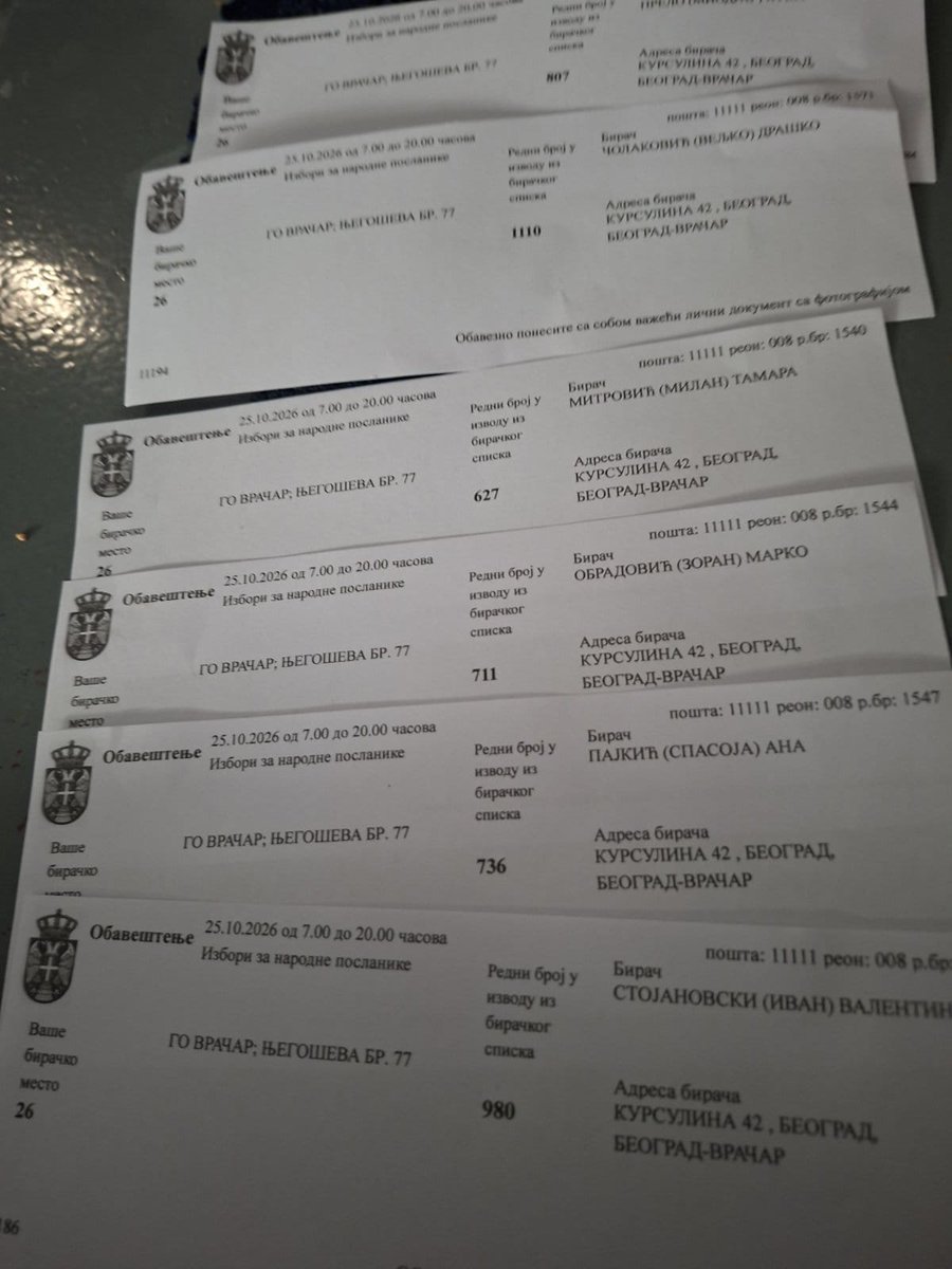 srce_vracar's tweet photo. Kursulina 42 na Vračaru dobila pozive za glasanje za ljude koje niti upravnik niti stanari poznaju?😡
@SrceBeograd https://t.co/kl81J3efFP