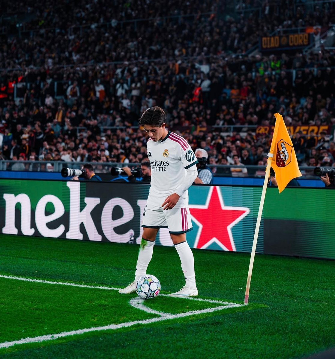 theMadridZone's tweet photo. Arda Güler on corners: one of the deadliest sights in football. 🥶 https://t.co/WKpo3lXLHw