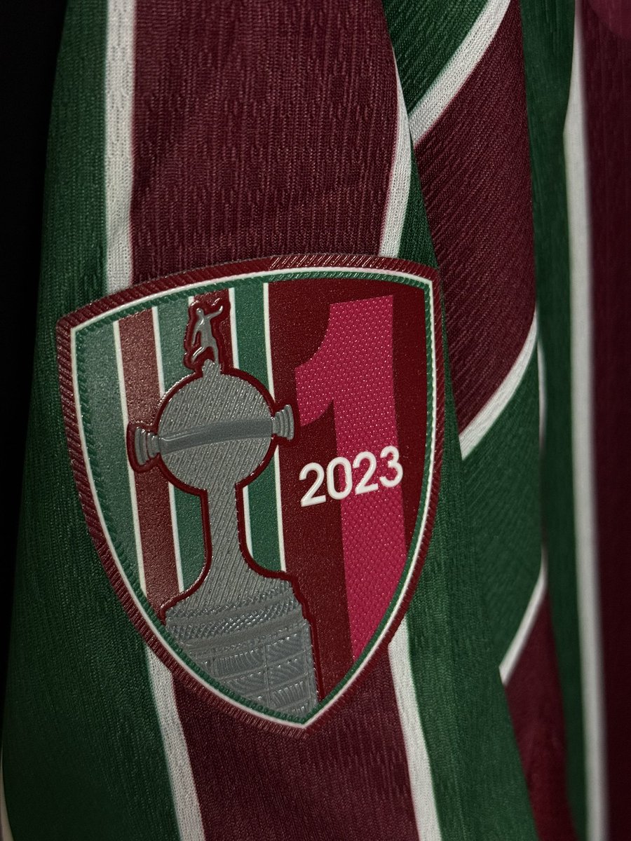 FluminenseFC's tweet photo. Pelo bicampeonato, #TimeDeGuerreiros! https://t.co/0WOK2Z5WK1