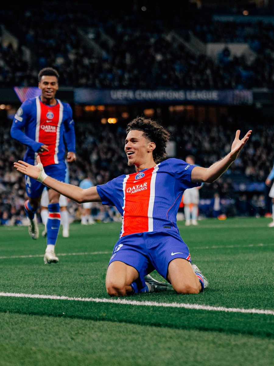 LMDPSG's tweet photo. Quel plaisir de voir jouer Maghnes Akliouche 🤩❤️💙 https://t.co/FMFO1fjmwd