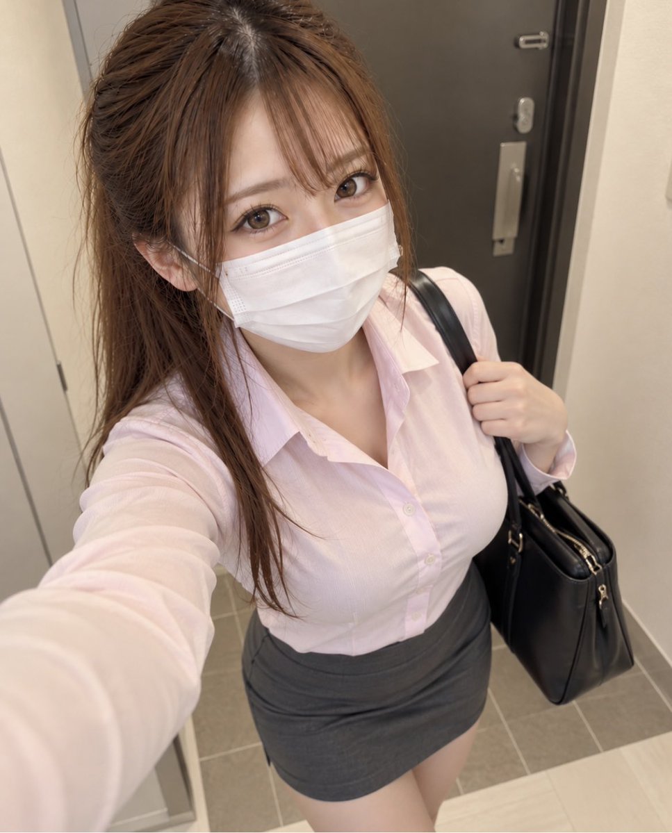 fumina777's tweet photo. 行ってきます🧡 https://t.co/Txs5j4ahTU