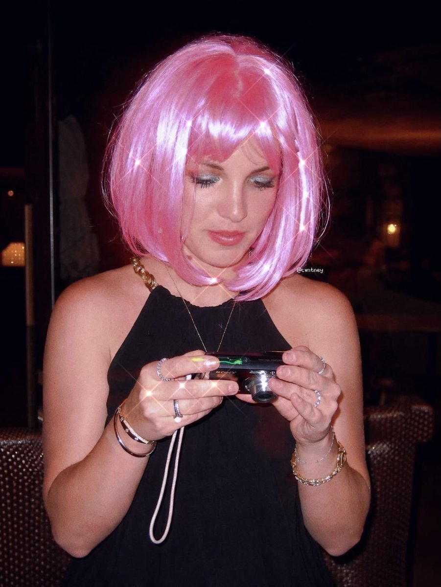 britneywaffen's tweet photo. Aligning my chakras https://t.co/zJFboY1EHm