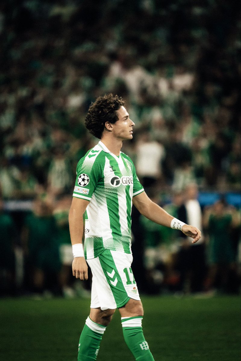 rororiquelme10's tweet photo. @ChampionsLeague 🤟 https://t.co/73m9QJvYEk