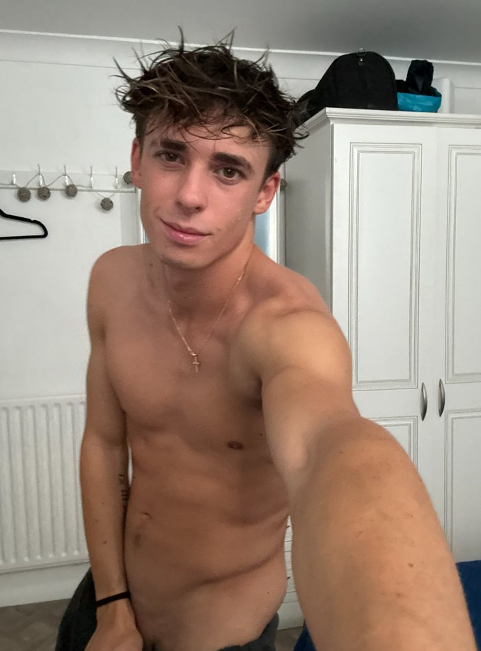 ElijahLaurentx's tweet photo. I know you noticed. https://t.co/jhIHc89TSa