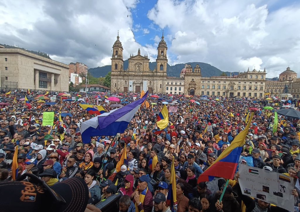 Valentinarauj18's tweet photo. Querida Mafe …… trágate tus palabras https://t.co/h3EbgKY80x