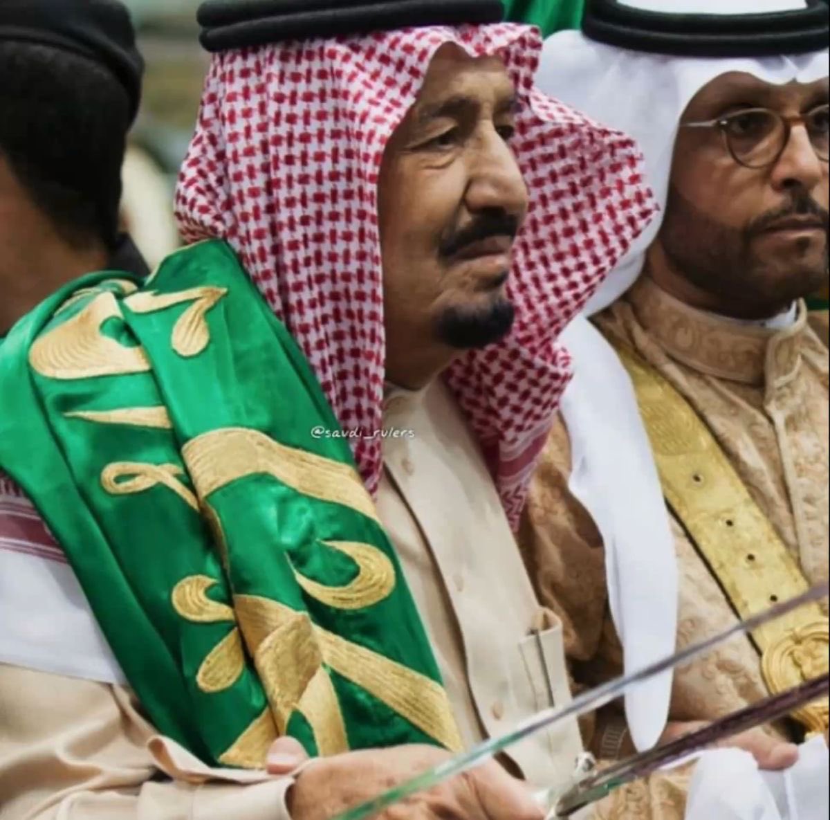 li8_nli's tweet photo. بارواحنا نفدى العلم..🇸🇦🤍 https://t.co/QodDUB3S5r