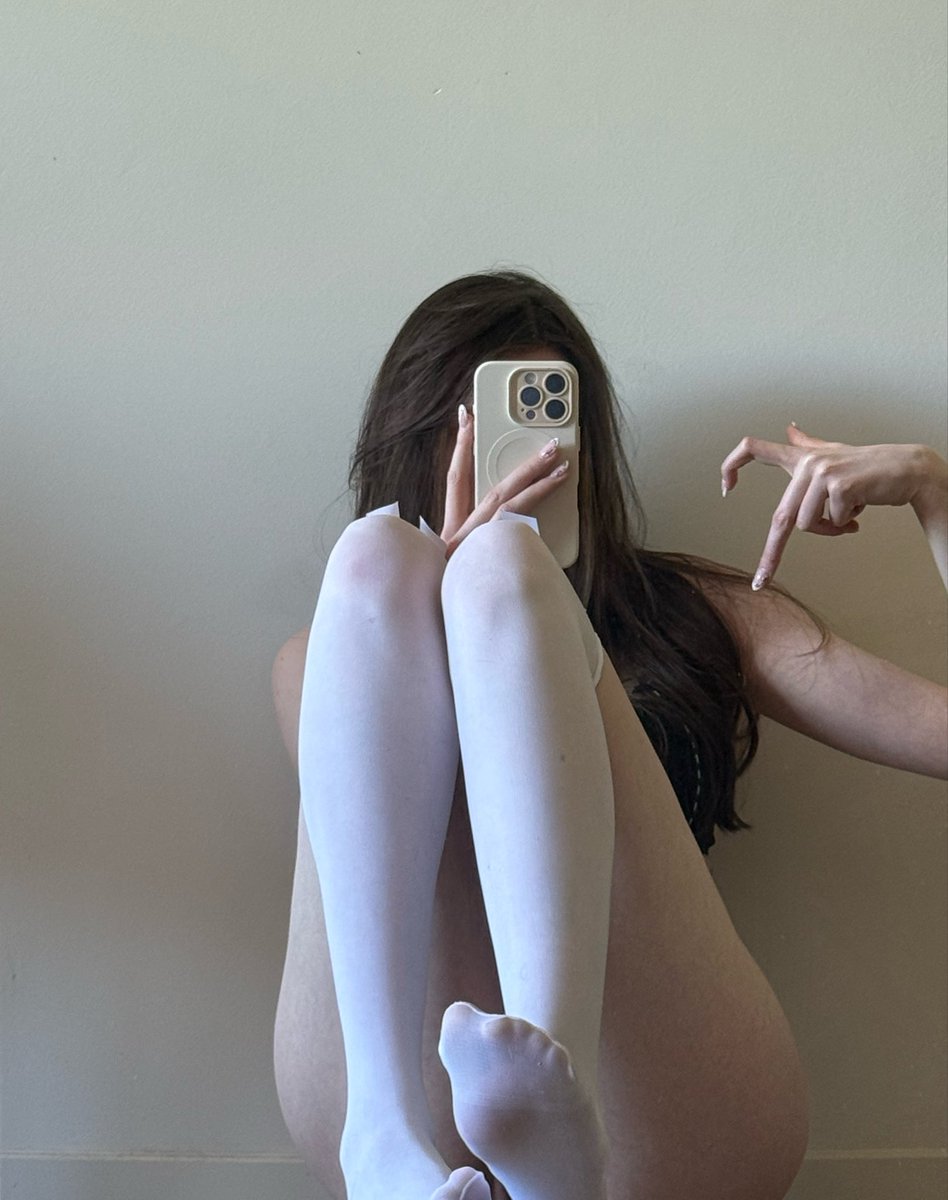 2urluvrr's tweet photo. hey hi https://t.co/ocexznMvdc