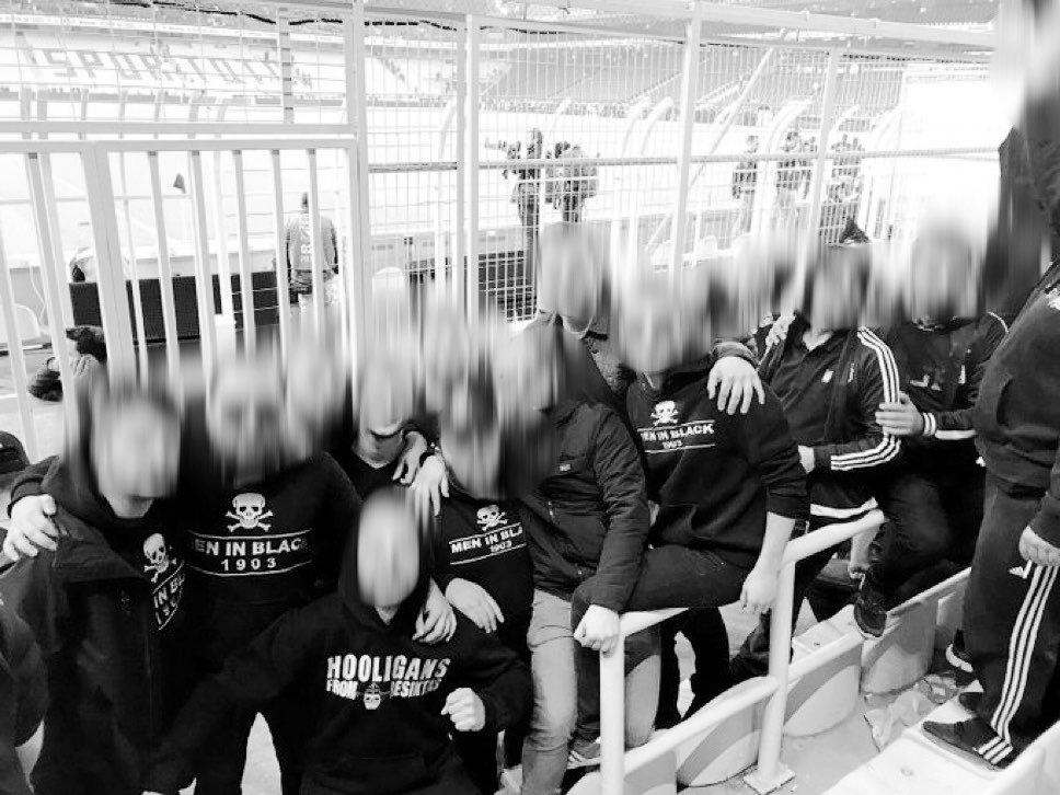 hardcore34_'s tweet photo. MEN IN BLACK, BESIKTAS SYMPATHIZERS 👍🏻 :) https://t.co/jZQQSdkUNH