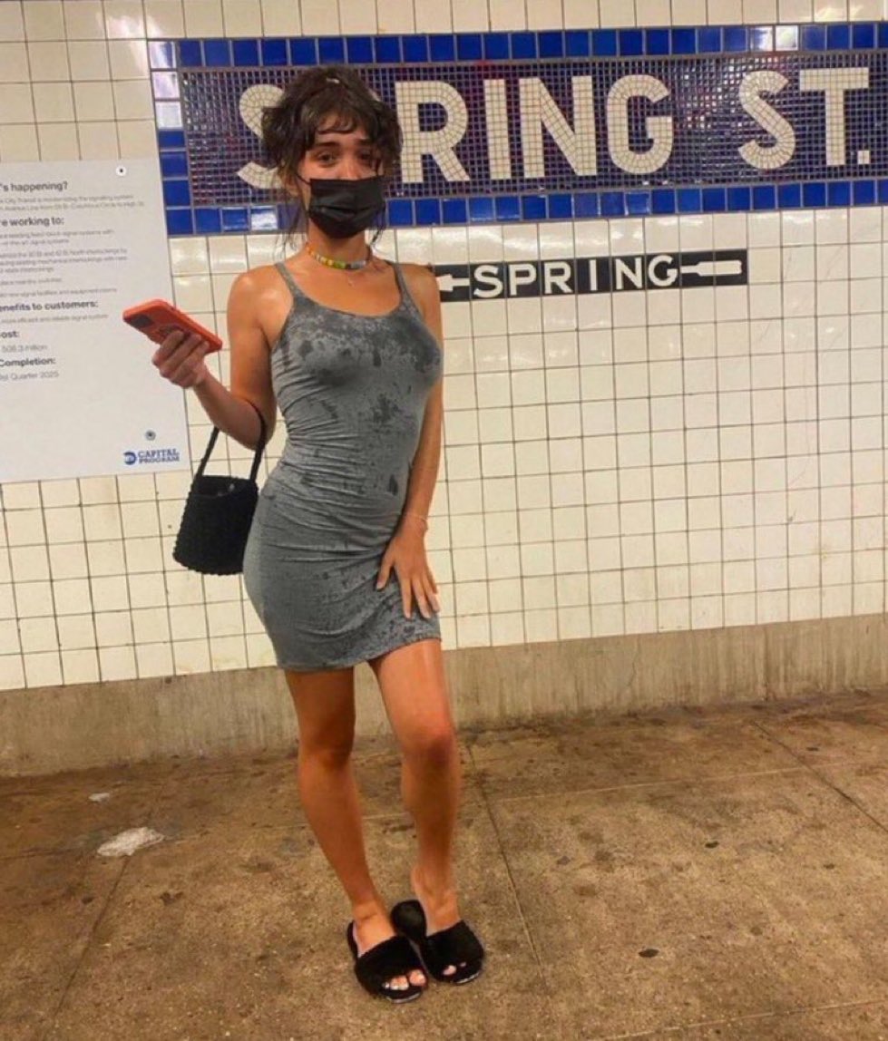 sourswichblade's tweet photo. how i be looking after school when i looked hot af asf as fuck in the morning  #noshade https://t.co/ls0bIuk20E