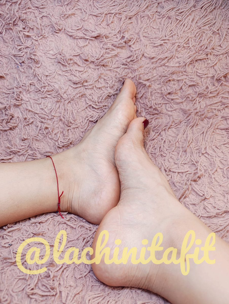 lachinitafit's tweet photo. 🥵👣 Admítelo… ya te imaginaste demasiado 😈🔥 Estos piecitos tienen más peligro del que aparentan 💋 ¿Caerías en la tentación? ❤️🔥
#Cholapower #LatinaHot #LatinaTwitter #LatinasOfX #USLatina #FootFetish #PiesBonitos https://t.co/TjqTsFEB0j