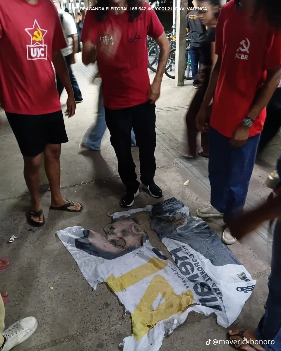 ale_ccb94's tweet photo. @MaskLoboOvelha @RenanSantosMBL Aqui o diálogo deles antes de precisar do voto de vcs https://t.co/ZUEPvRwJsJ