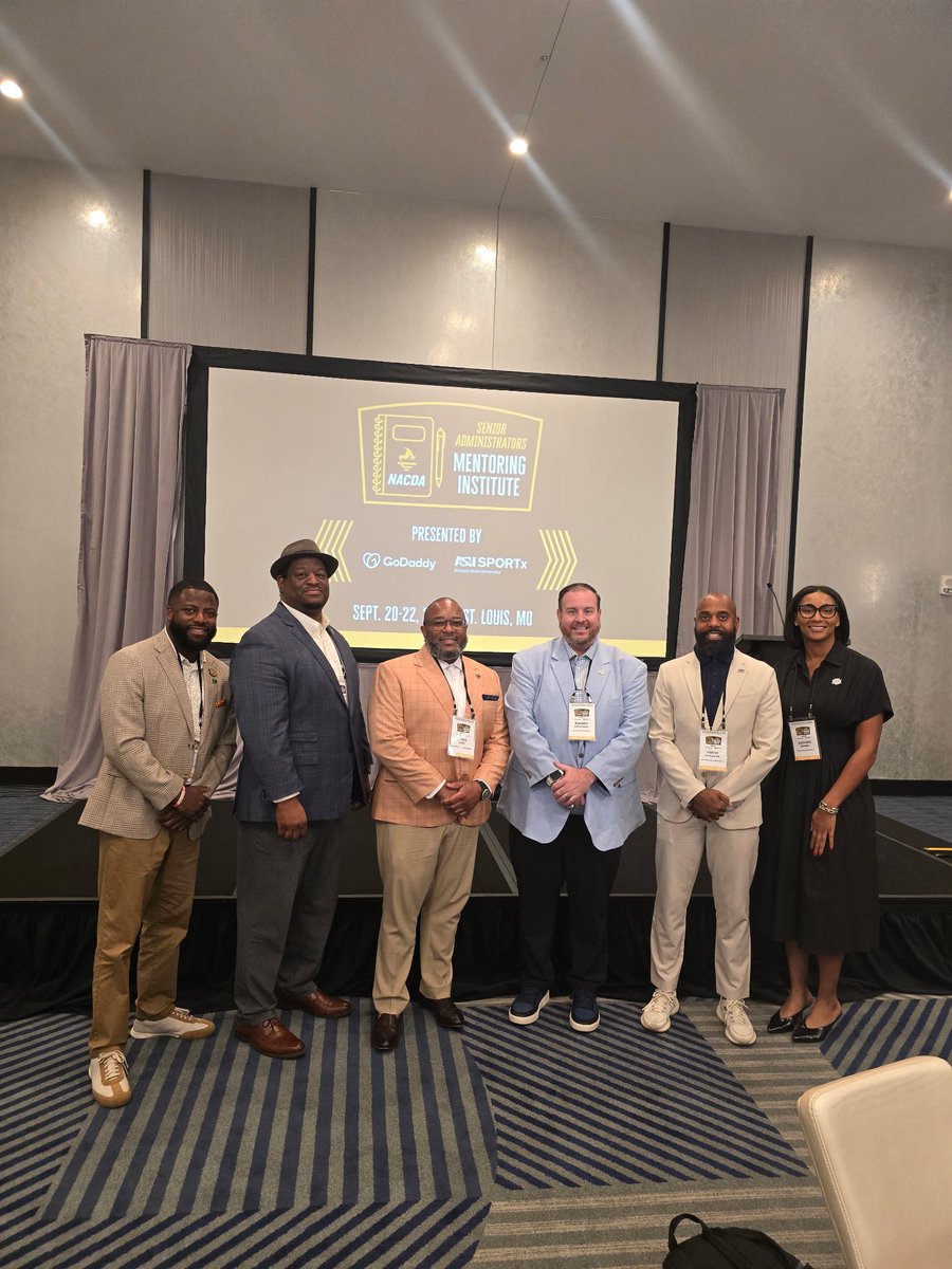 theswac's tweet photo. Our SWAC Leaders completed the Prestigious @NACDA Senior Administrators Mentoring Institute 📰

Pictured from left to right:
Cameo Stokes: @UAPBLionsRoar 
Brent Sumler: @UAPBLionsRoar 
Cyrus Russ: @BamaStateSports 
Rodney Kirschner: @SouthernUsports 
Hakeem McClelland: @GoJSUTigers 
Ajohnee Rodney: @SouthernUsports 

#BuildingChampionsForLife
