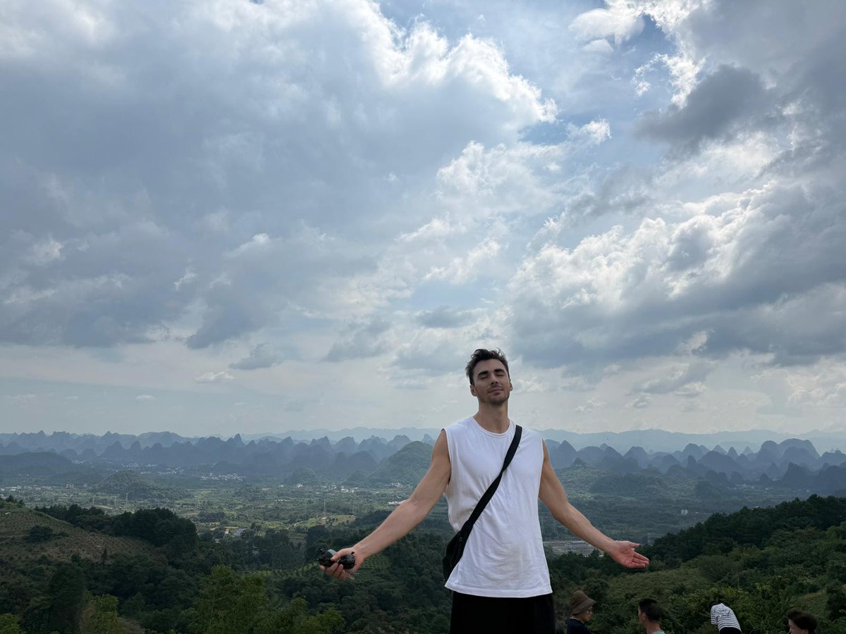 Guillamaury's tweet photo. Close to 100 followers, crazy how it evolves ! 🚀

The first ones were slow, but now the momentum is real. 

If you're a founder, building in tech, or on planet Earth right now- let's connect! 🤝 https://t.co/j2NnzuunQl