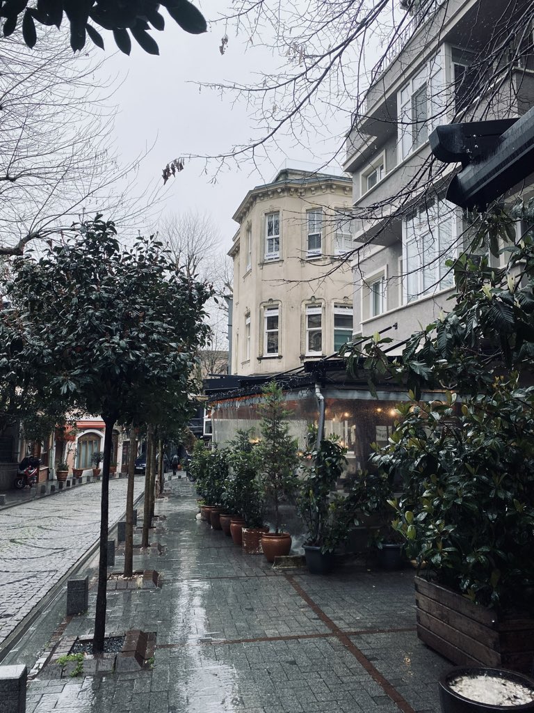 yelscofield's tweet photo. ıstanbul https://t.co/I2LtDaxaiz
